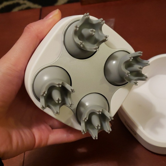 Breo | iScalp Massager - Picture 5 of 7